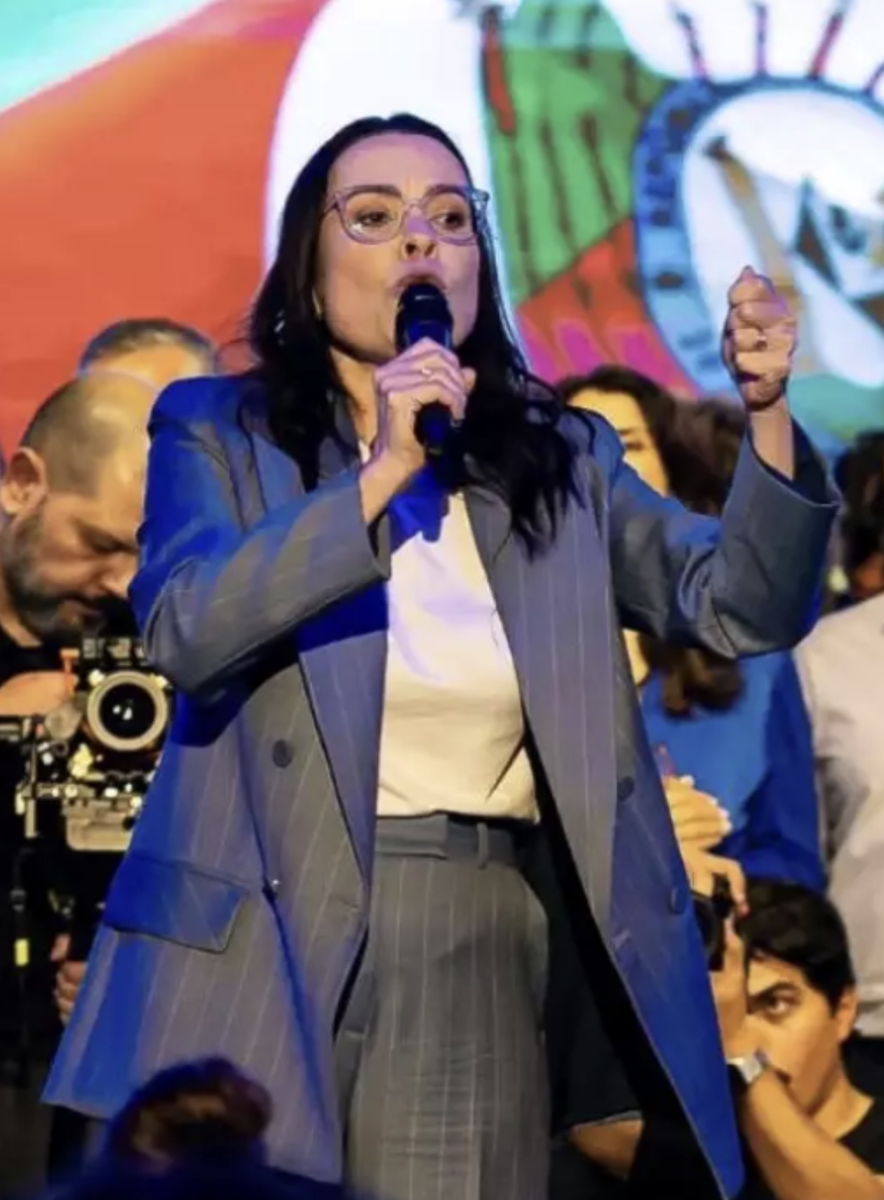 Juliana esconde Lula na campanha e incomoda PT