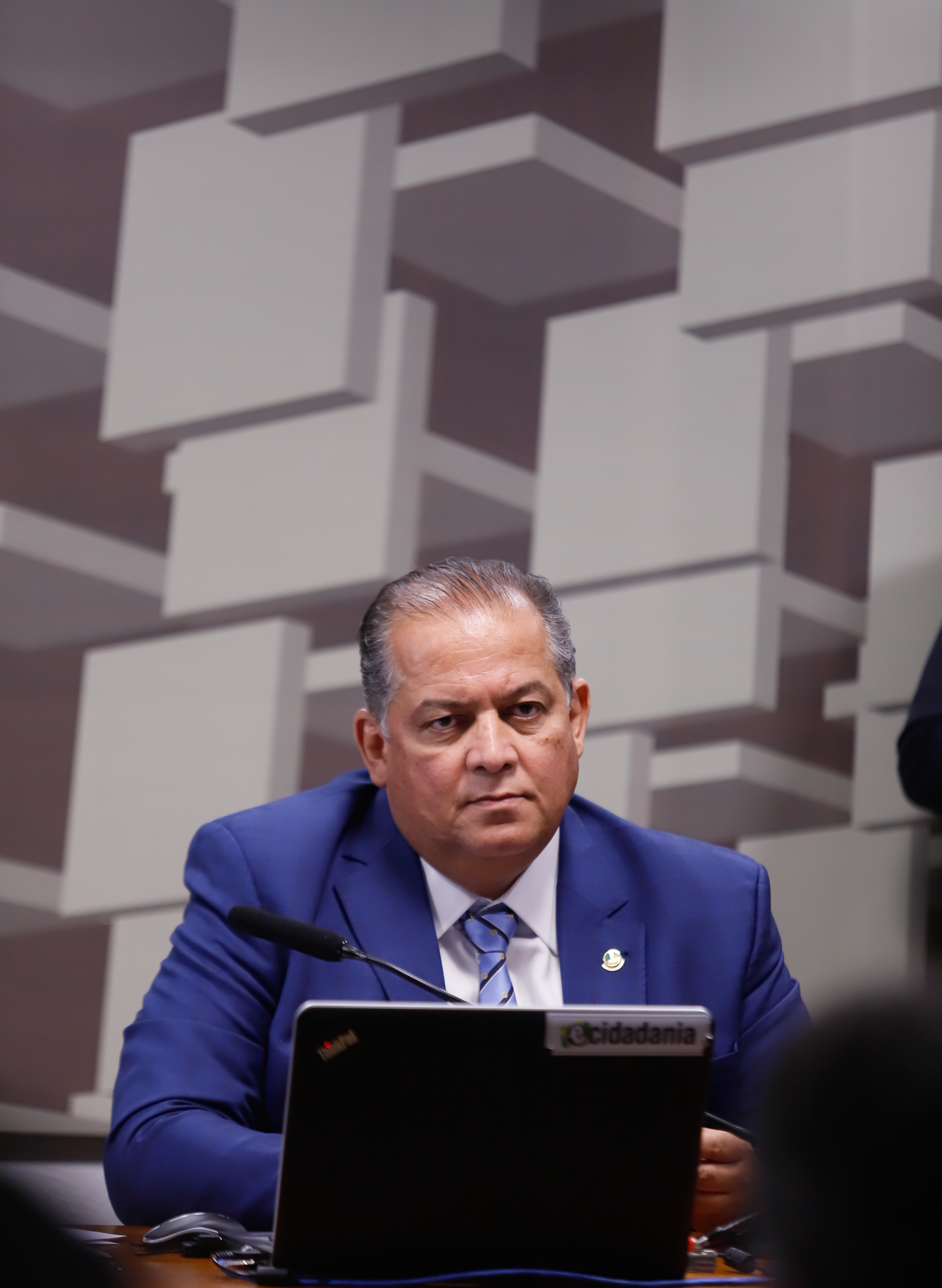 Eduardo Gomes assina pedido de impeachment contra Alexandre de Moraes e defende fortalecimento das instituições