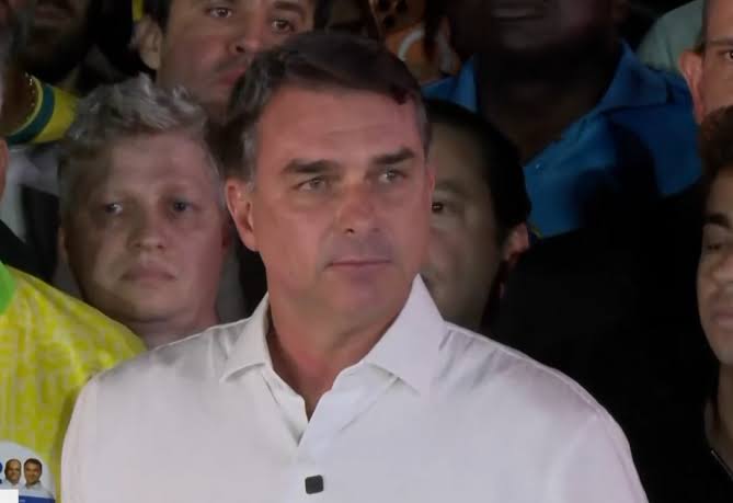 Flávio vai pedir anulação, e a conta é do STF