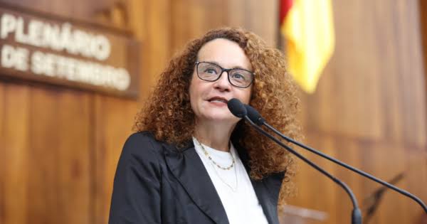 Luciana Genro chama Ali Klemt de “fascistinha” e a acusa de organizar boicote a empresários pró-Lula