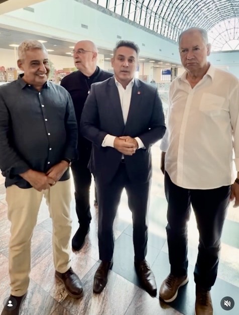 MDB gaúcho fecha com Flávio Bolsonaro