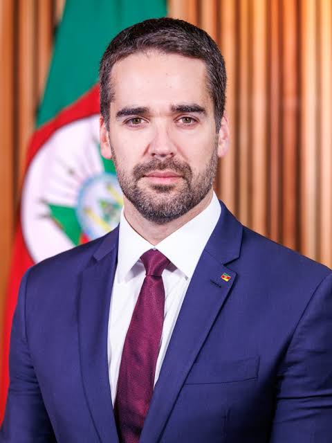 Eduardo Leite nega omissão e diz que não apoiará nenhum candidato no 2º turno