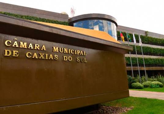 Câmara de Caxias antecipa devolução de R$ 2 milhões à prefeitura