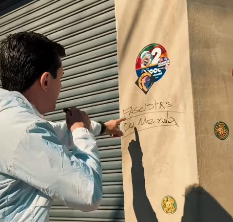 Vandalismo contra candidato expõe a esquerda que não tolera o contraditório