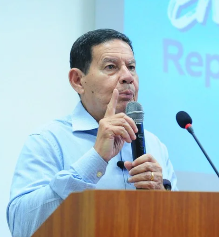 Onde está Mourão e, afinal, em quem vota Mourão?