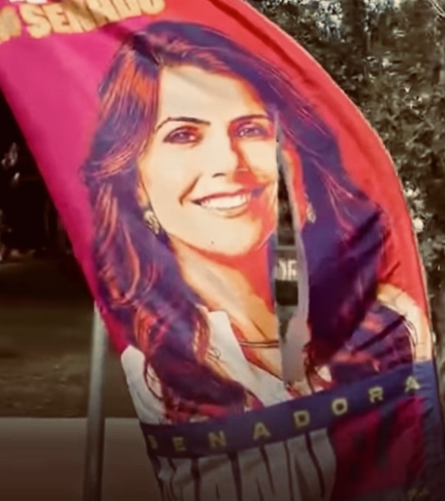 Manuela D’Ávila convoca ato após materiais de campanha serem rasgados