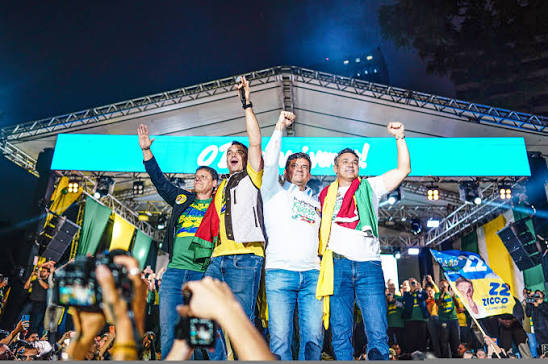 Zucco demonstra força política e articulação regional em ato de apoio a Flávio Bolsonaro no Rio Grande do Sul